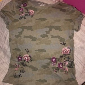 American Eagle Camo and Rose Embroidered tee